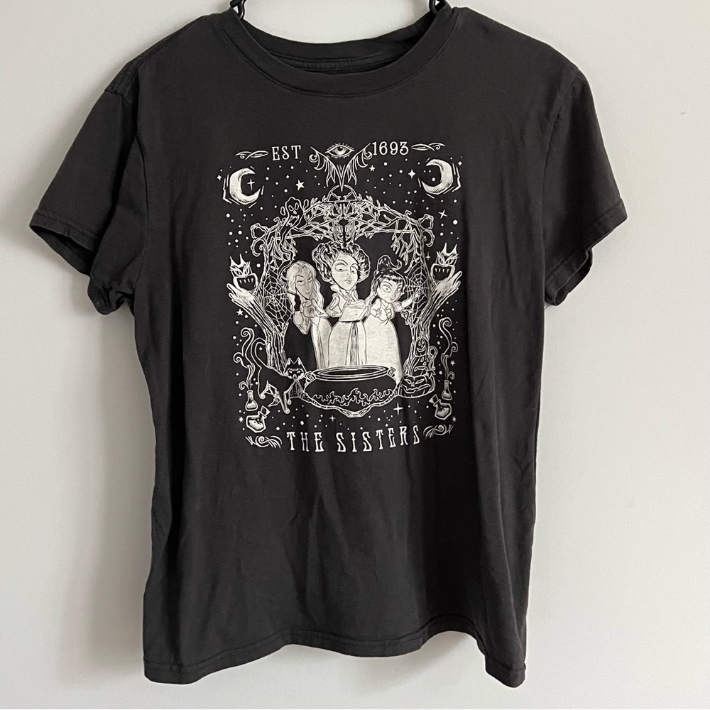 Hocus Pocus Black the Sisters Graphic Print Tee Shirt - Picture 2 of 5